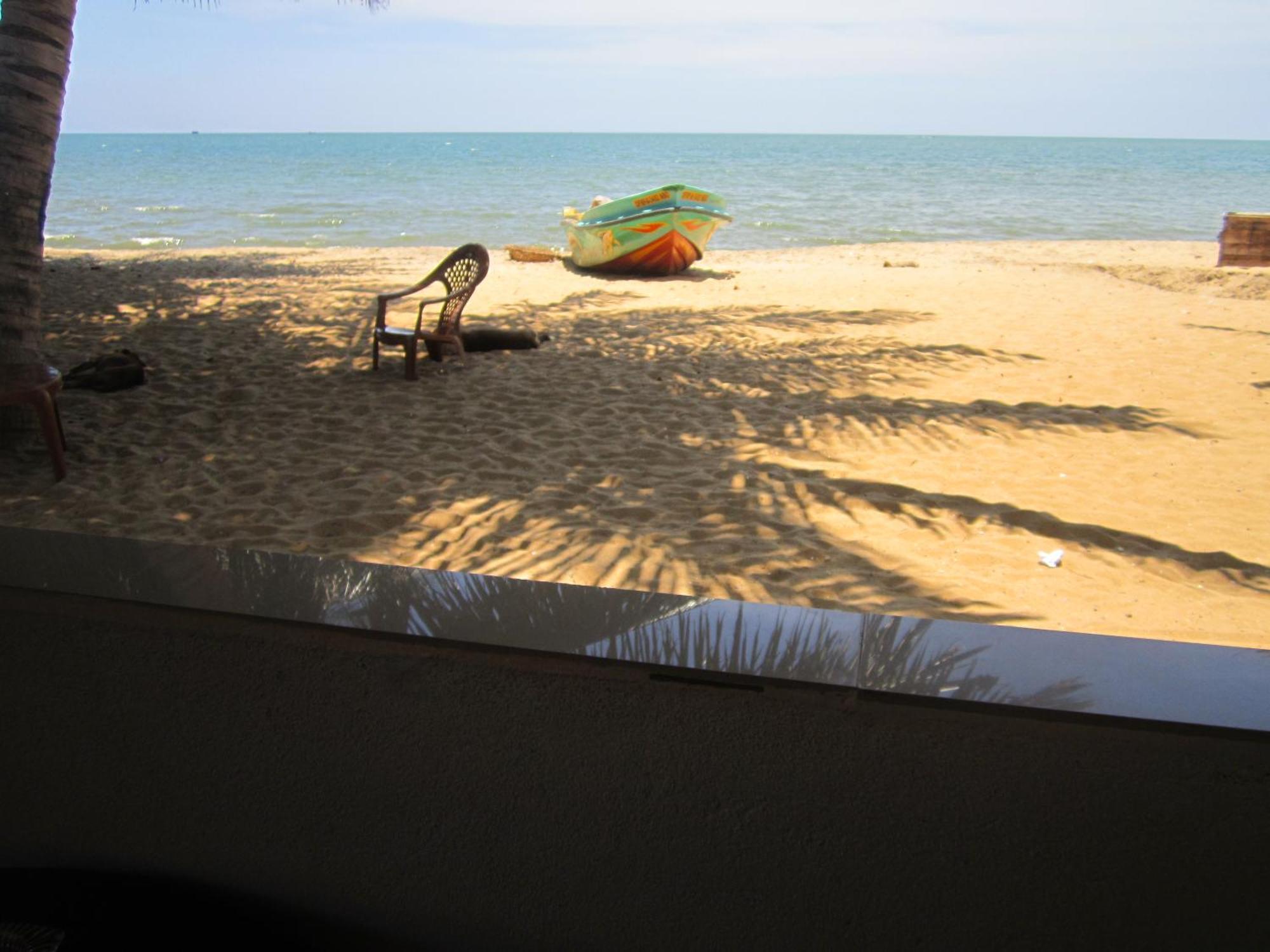 Anicia Beach House Негомбо Екстериор снимка