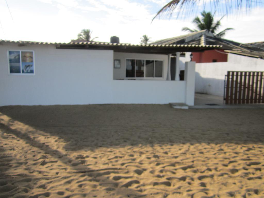 Anicia Beach House Негомбо Екстериор снимка
